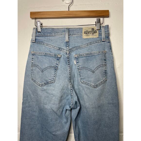 LEVIS Silver Tab Mom Jean Womens Size 27 High Rise Distressed - Picture 5 of 9